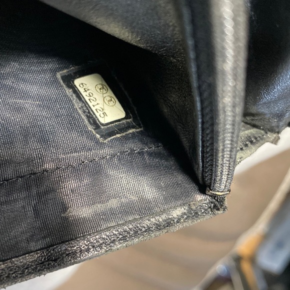 Authentic Chanel CC Patent Leather Wallet - Picture 9 of 17